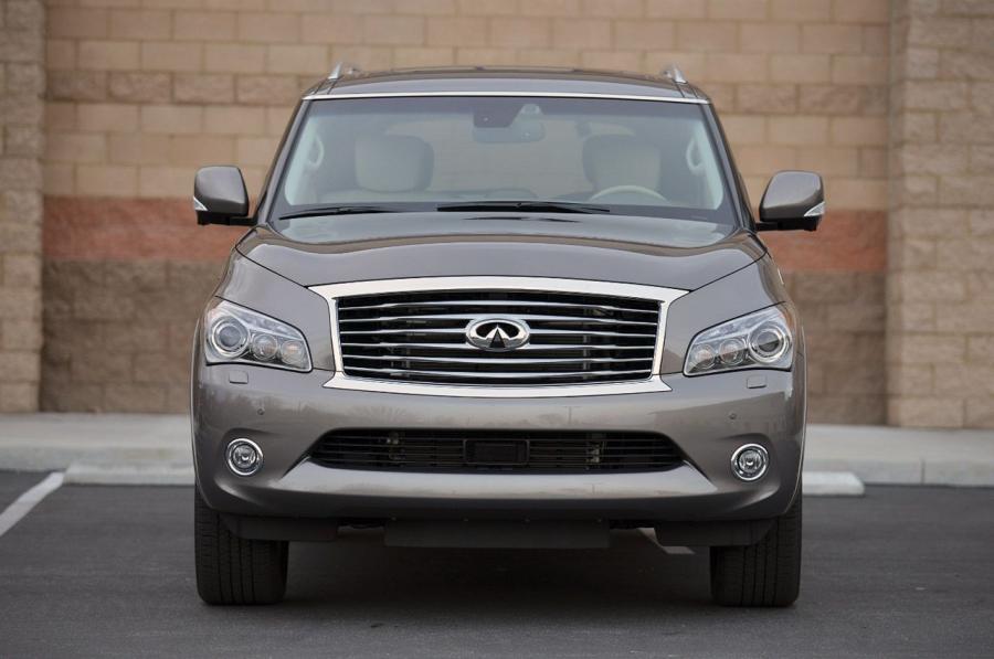  Infiniti QX56 2013 года  (фото 35 из 39)